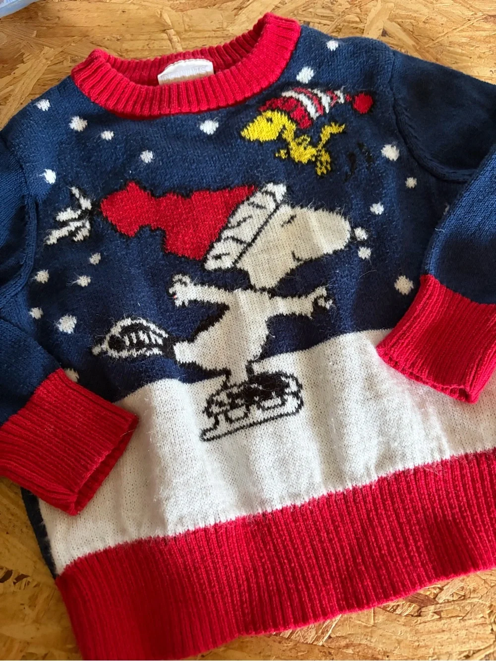 Peanuts Snoopy 2T Holiday Christmas Ice Skating Sweater